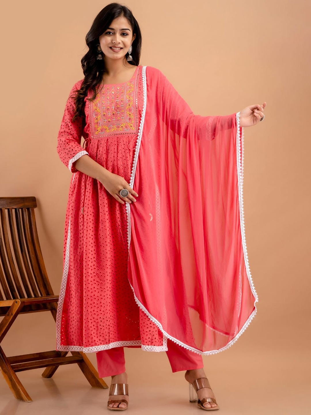 

PARTHVI Floral Regular Thread Work Silk Chiffon Kurta with Palazzos & With Dupatta, Pink