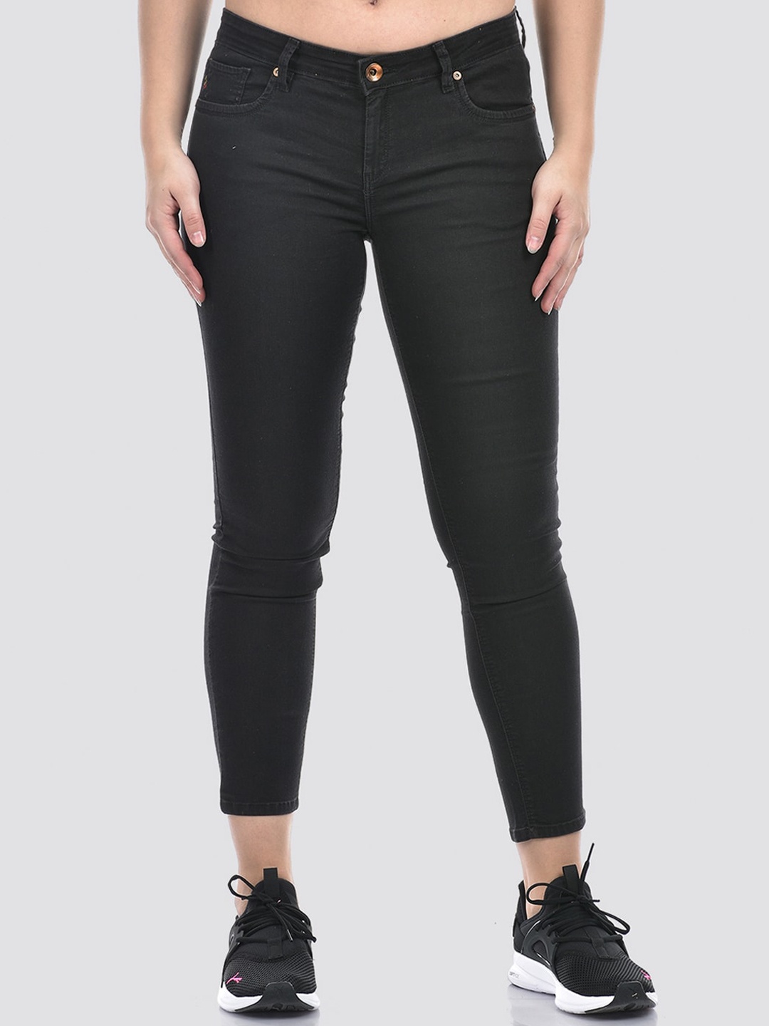 

Numero Uno Women Solid Slim Fit Sustainable Stretchable Jeans, Black