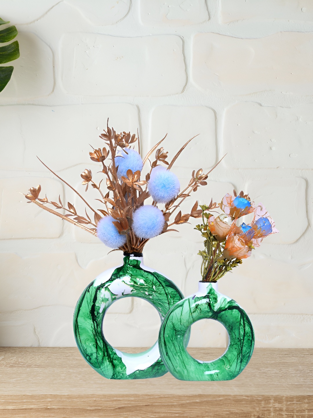 

GW CREATIONS Green 2 Pieces Donut-shaped Flower Vase