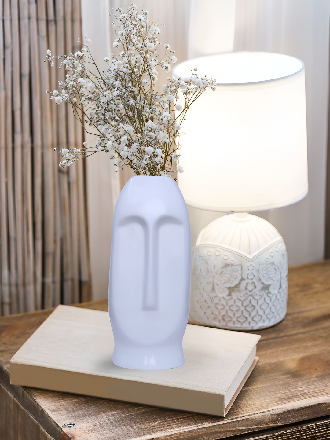 

GW CREATIONS White Face-shaped Flower Vase