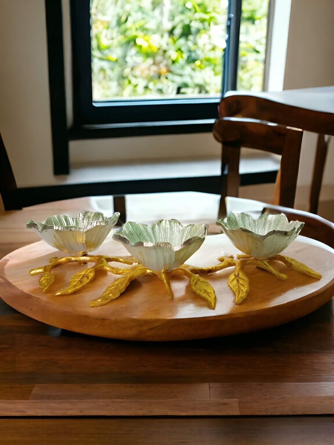 

Extreme Karigari 3 Pieces Gold Aluminium Decorative Bowl