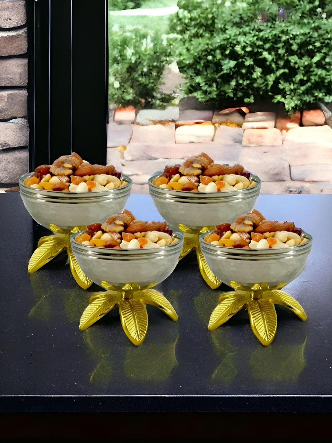 

Extreme Karigari 4 Pieces Aluminium Decorative Bowl, Gold