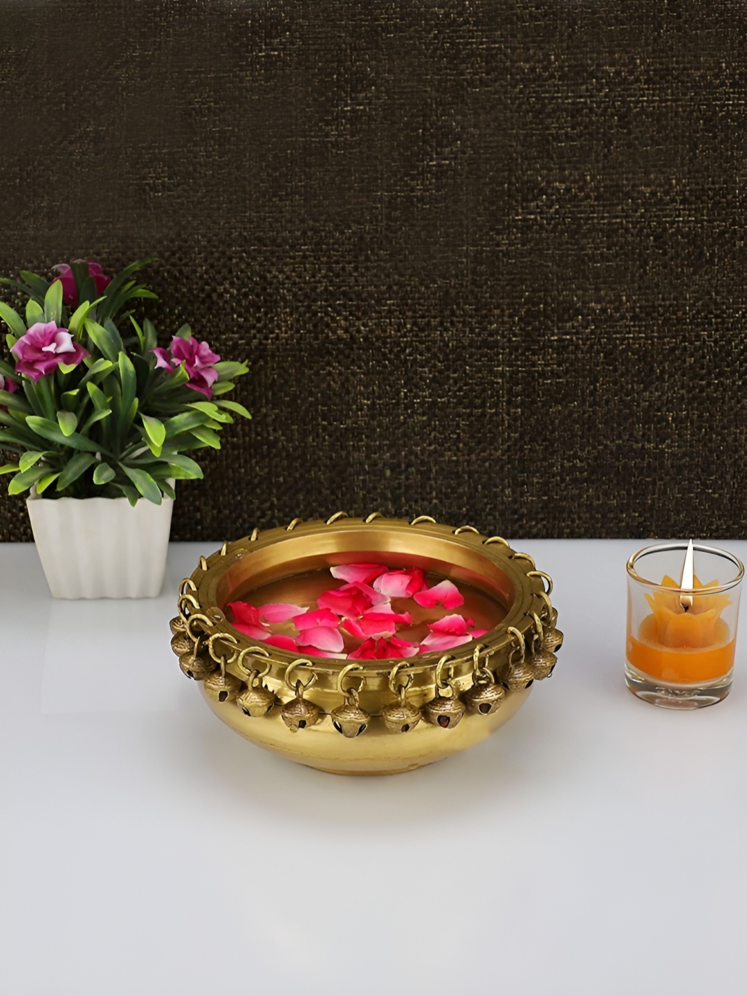 

Extreme Karigari Brass Decorative Bowl, Gold