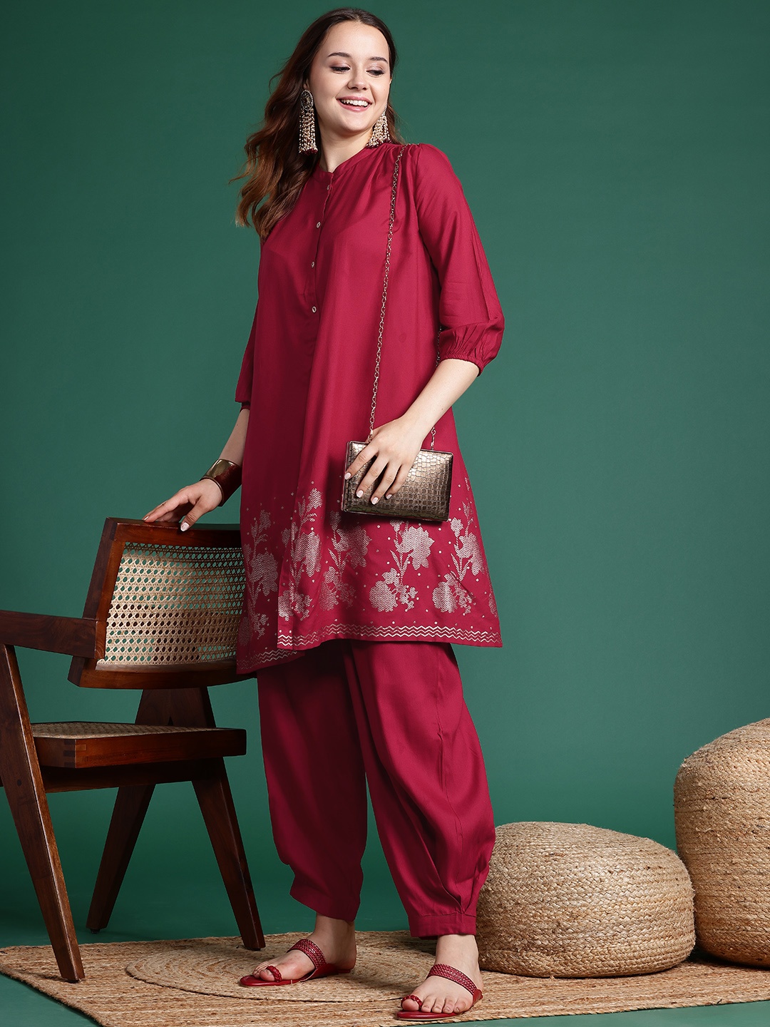 

Sangria Printed Kurta with Salwar, Maroon