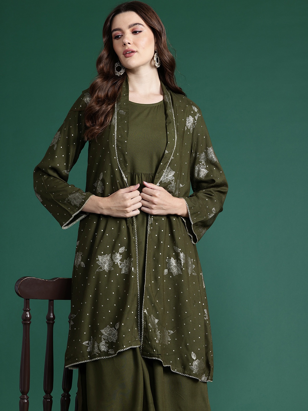 

Sangria A-Line Kurta With Printed Shrug, Olive