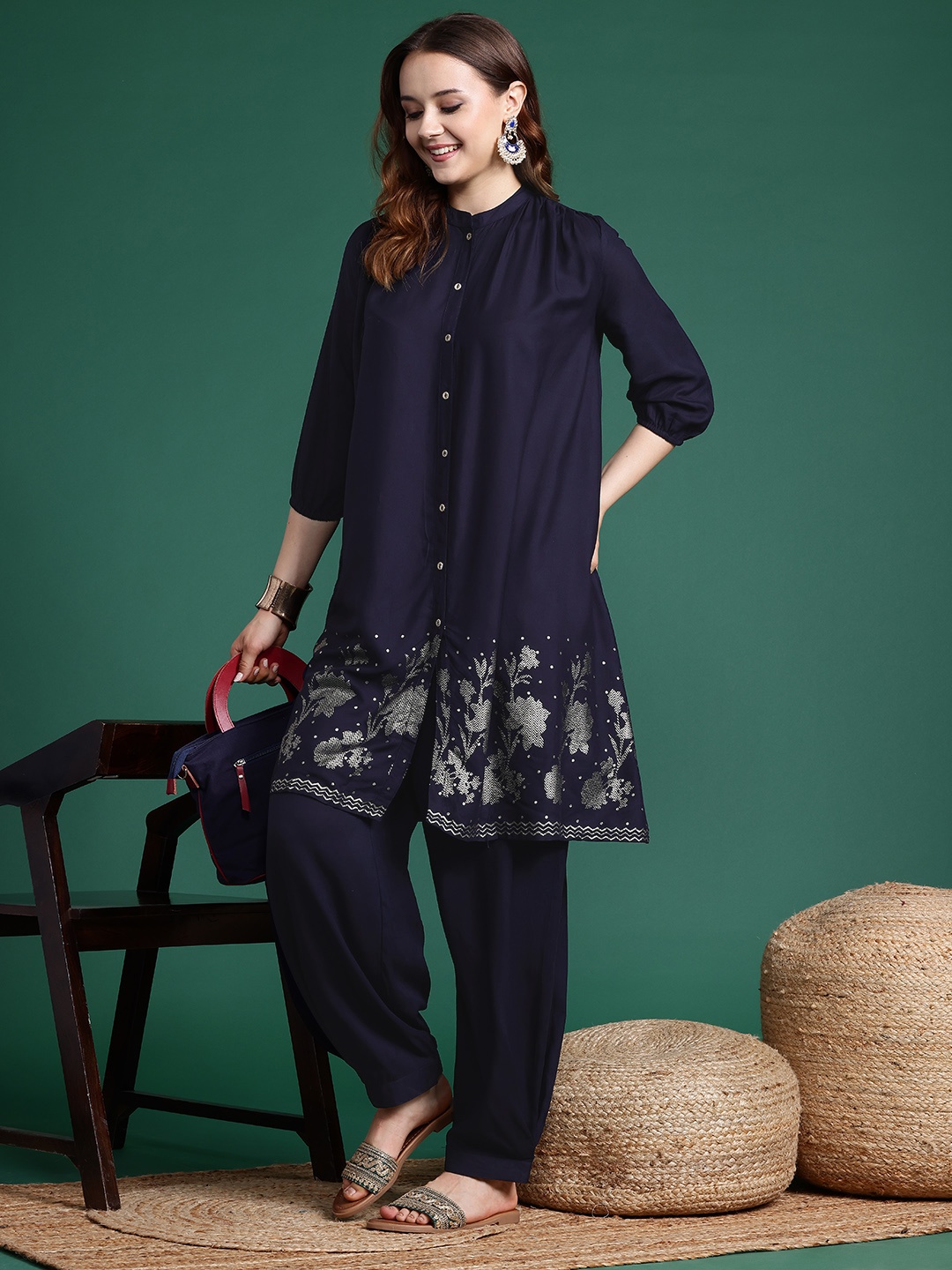 

Sangria Printed Kurta with Salwar, Navy blue