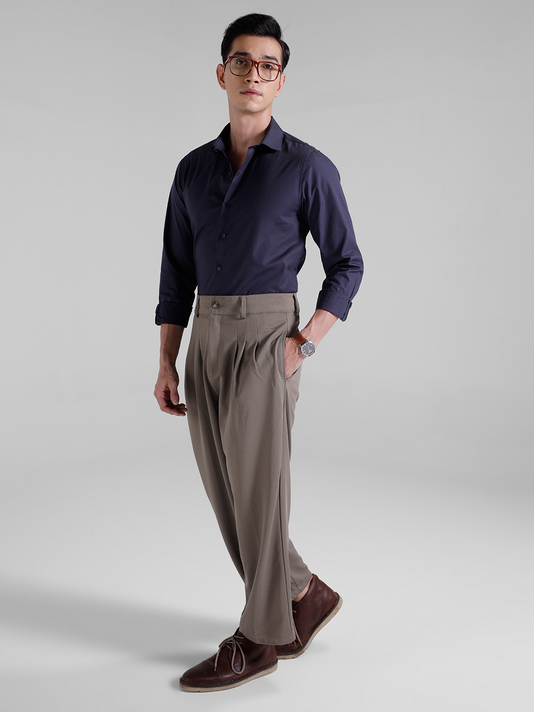 

INVICTUS Pure Cotton Self Horizontal Stripes Formal Shirt, Grey