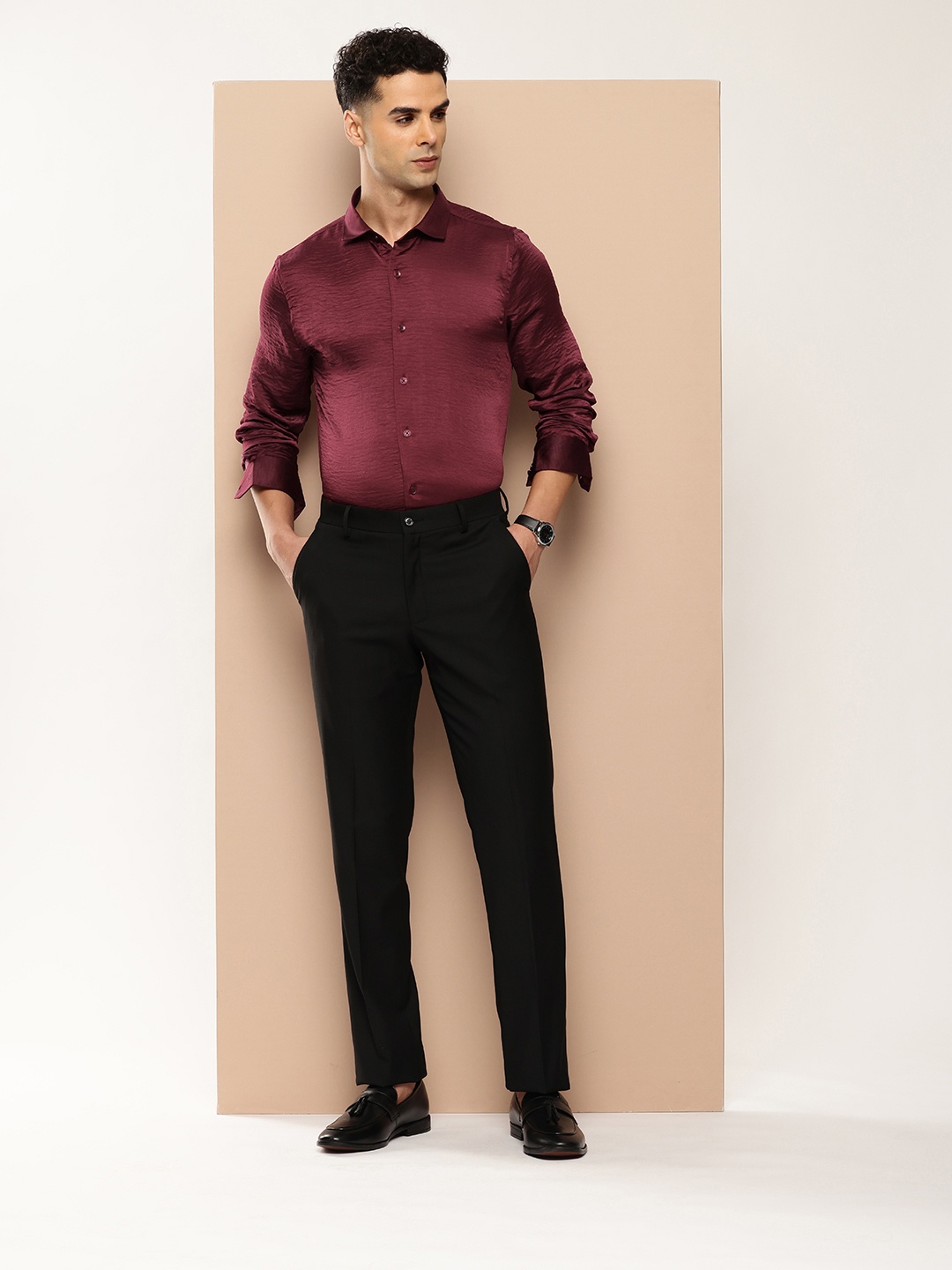 

INVICTUS Satin Finish Party Shirt, Maroon