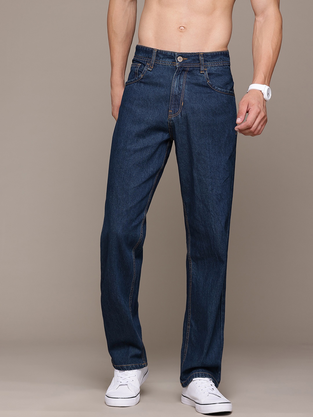 

The Roadster Lifestyle Co. Men Pure Cotton Straight Fit Jeans, Navy blue
