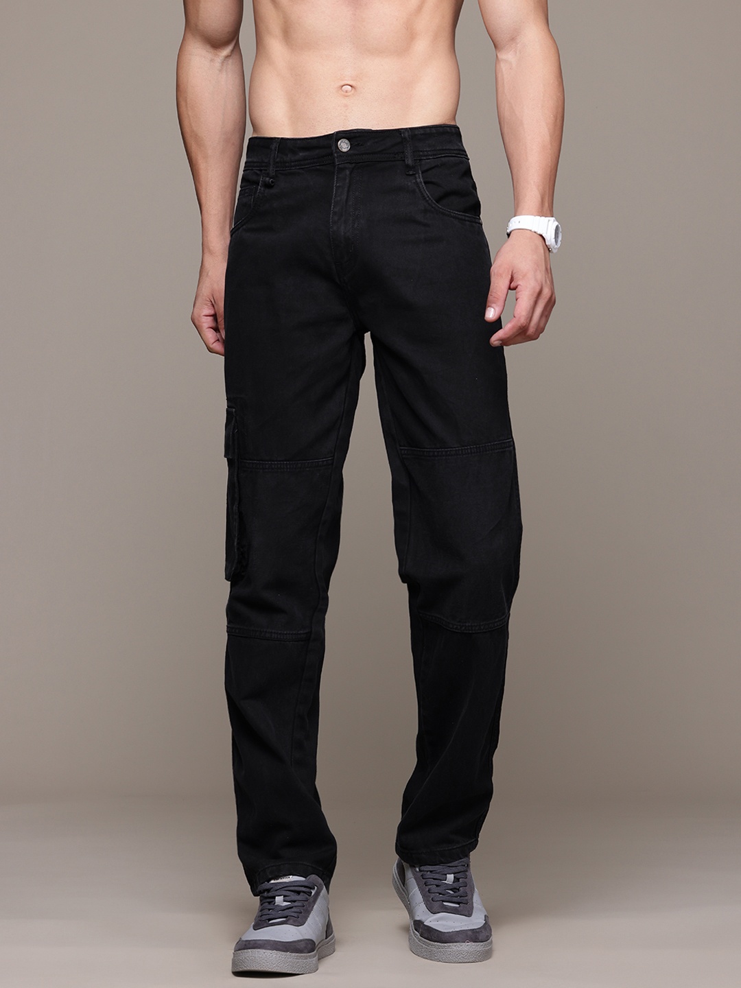 

Roadster Men Relaxed Fit Jeans, Black