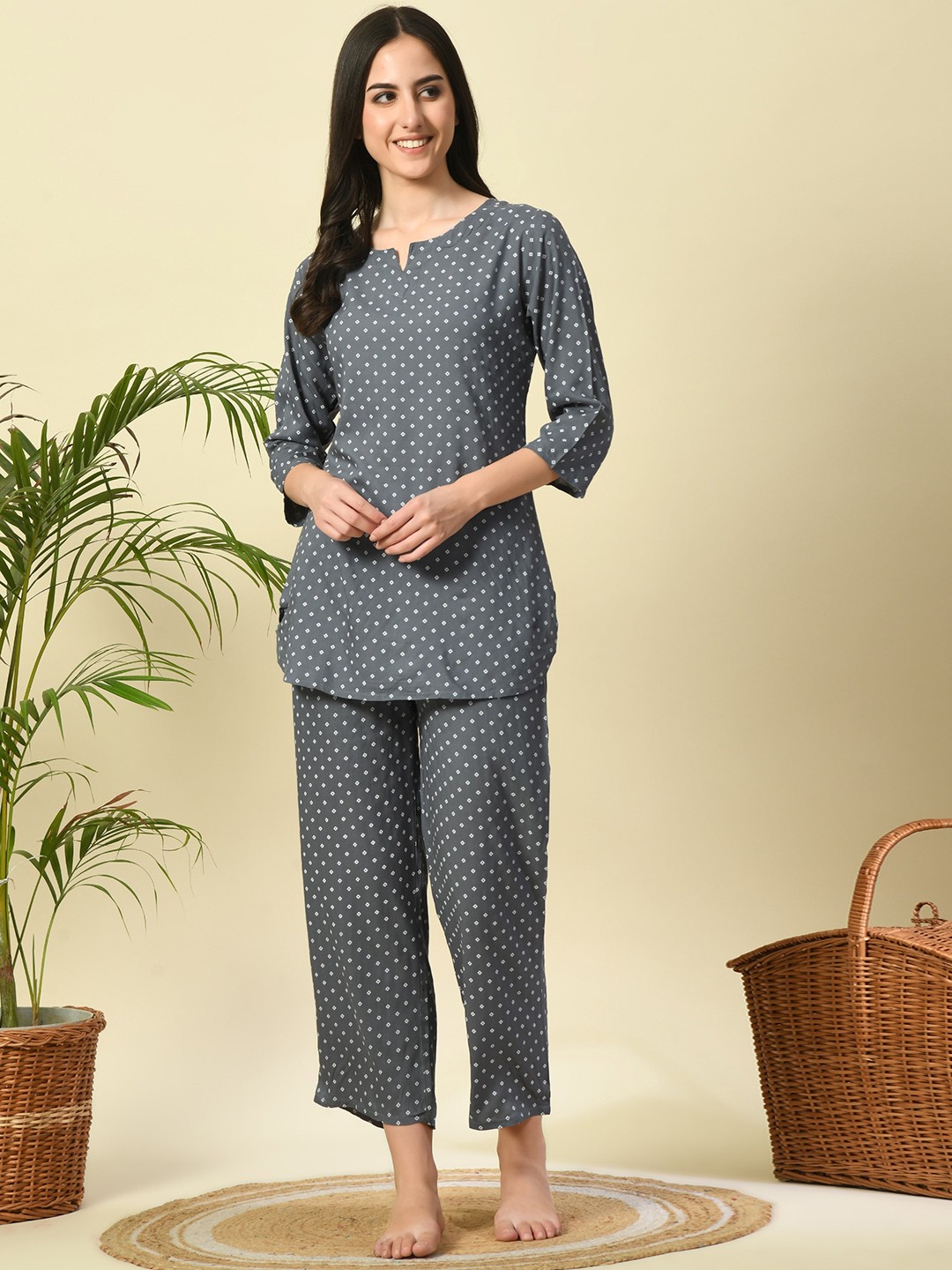 

TREND ME Geometric Printed Night suit, Grey