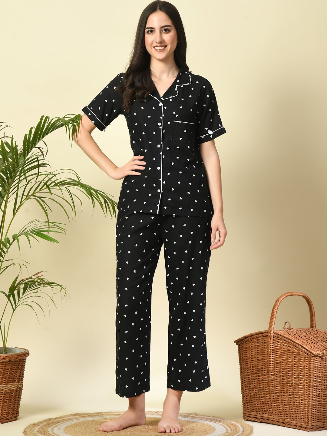 

TREND ME Conversational Printed Night suit, Black