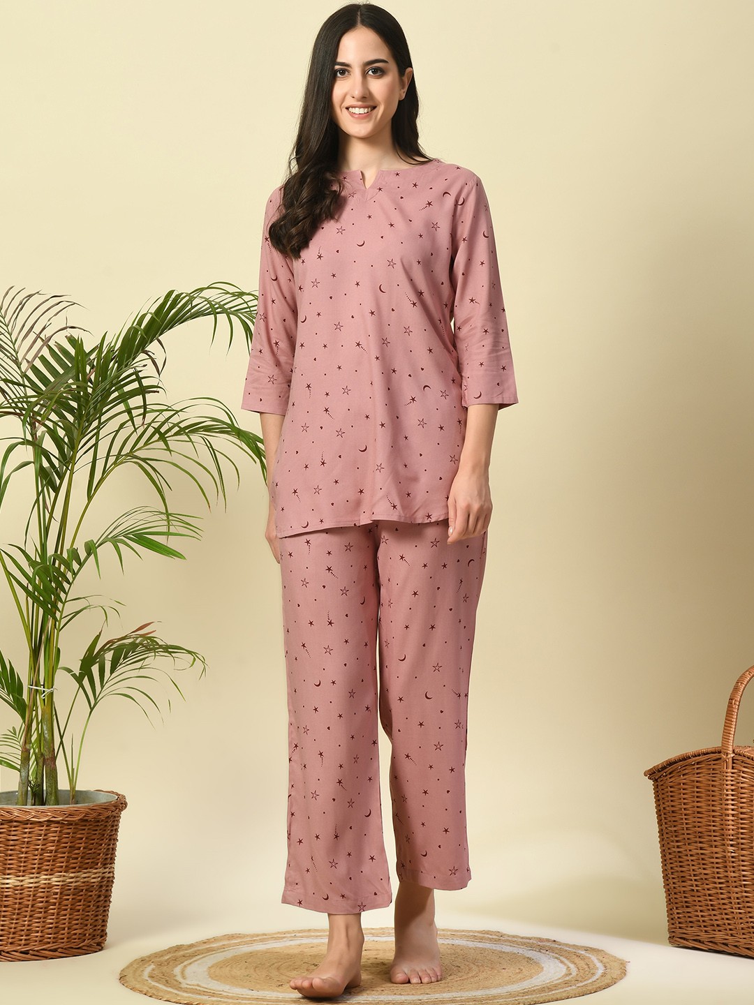 

TREND ME Conversational Printed Night suit, Pink