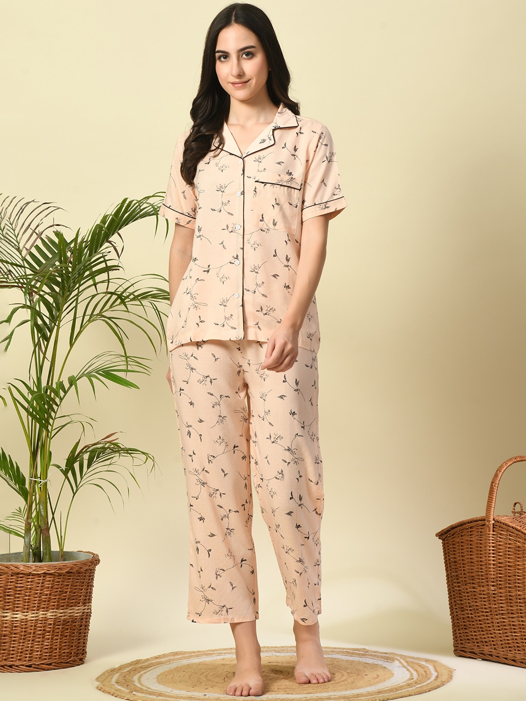 

TREND ME Floral Printed Night suit, Peach