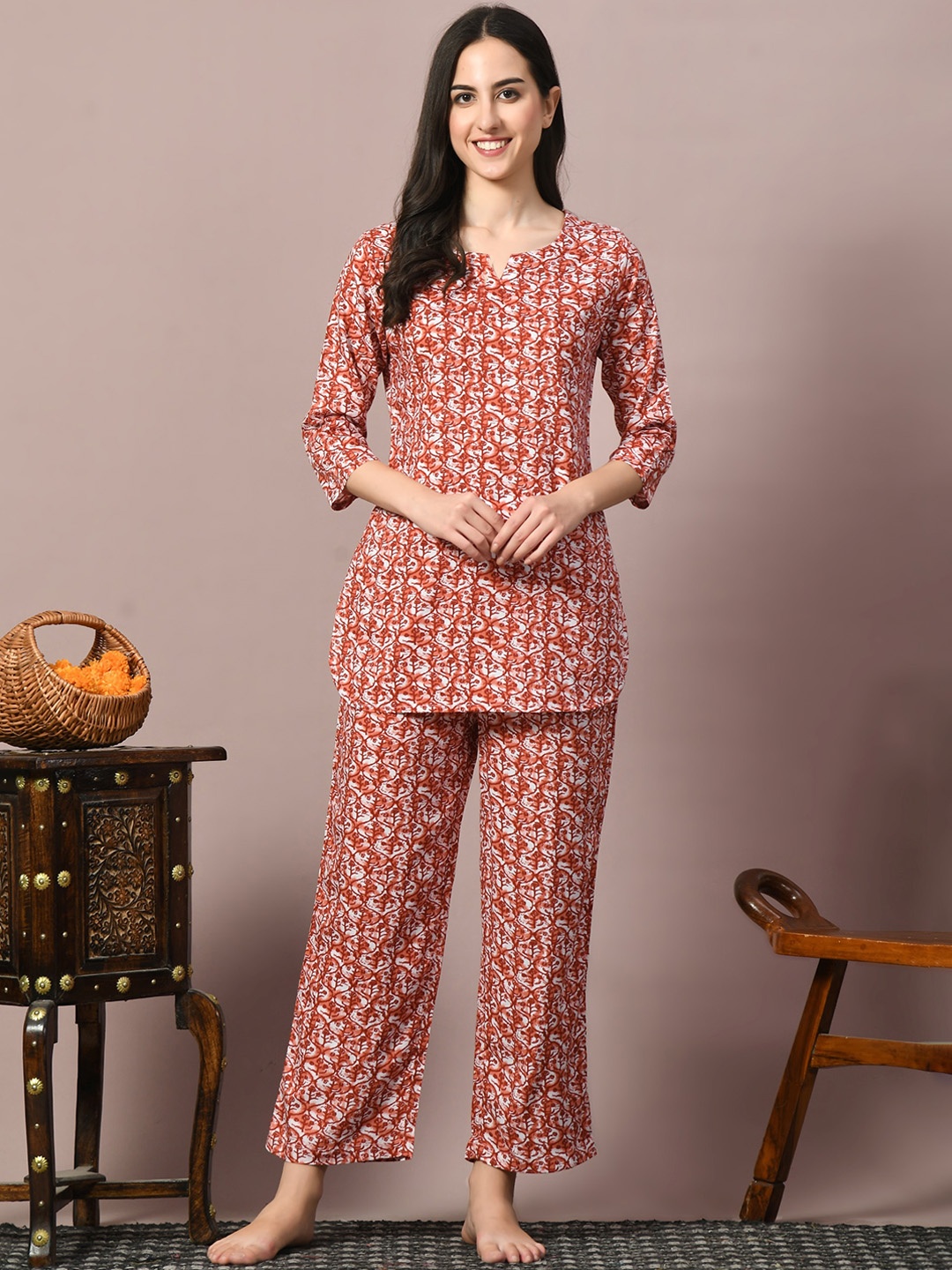 

TREND ME Floral Printed Round Neck Night suit, Red