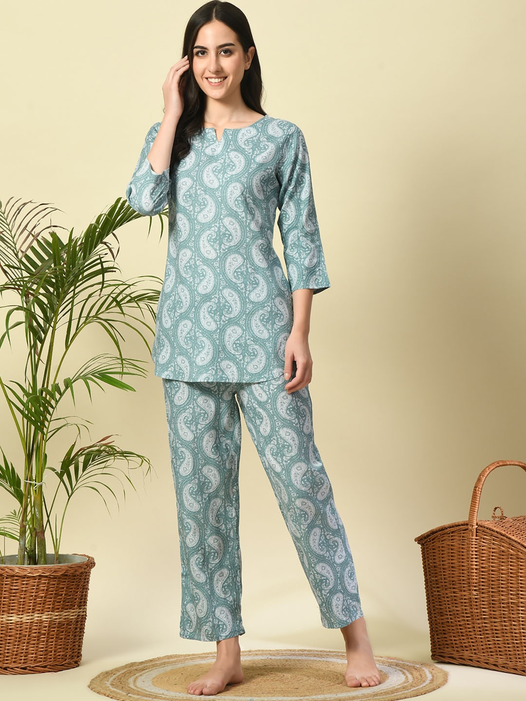 

TREND ME Ethnic Motifs Printed Night suit, Grey