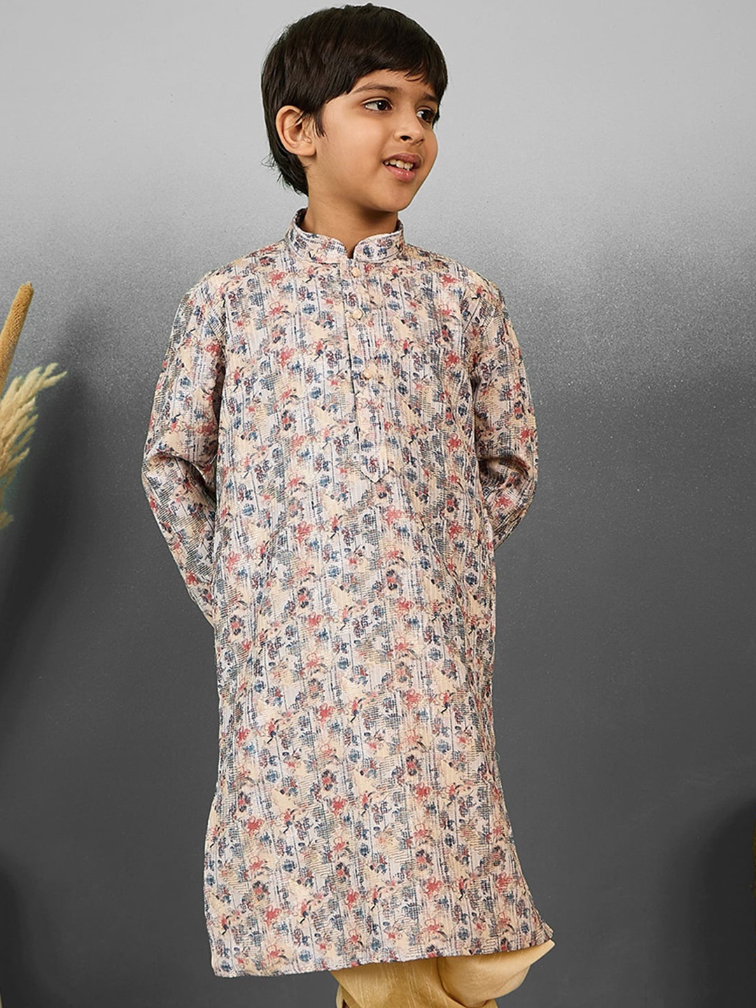 

YK Boys Embellished Sequinned Mandarin Collar Kurta, Orange