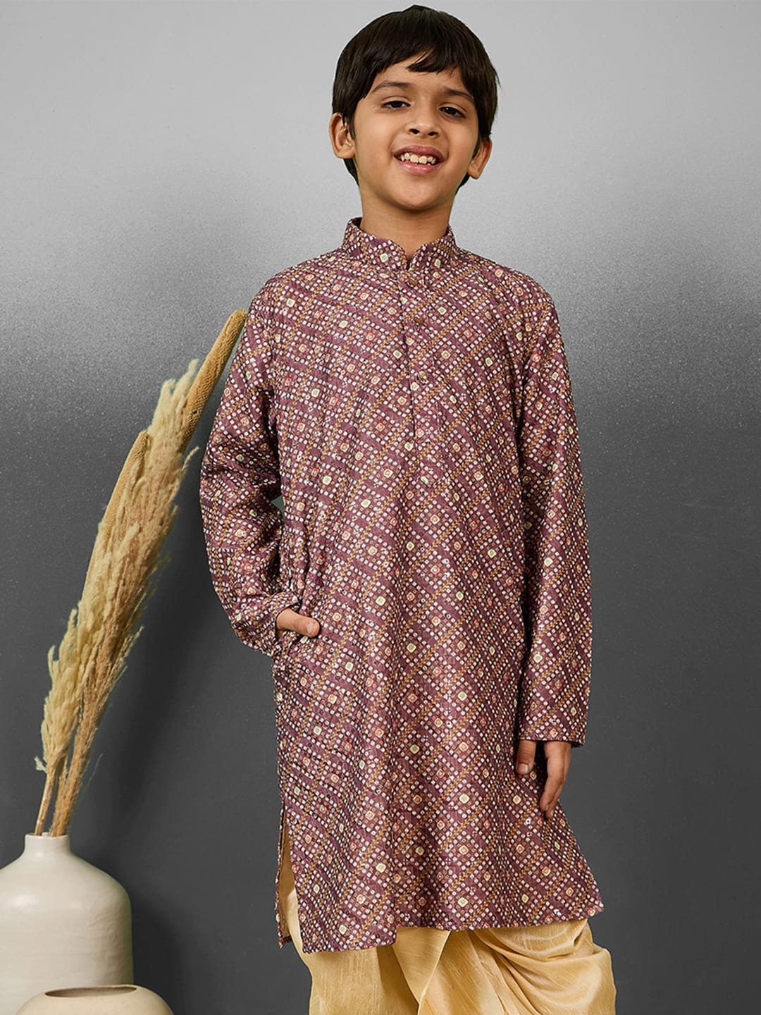 

YK Boys Embellished Sequinned Straight Kurta, Orange