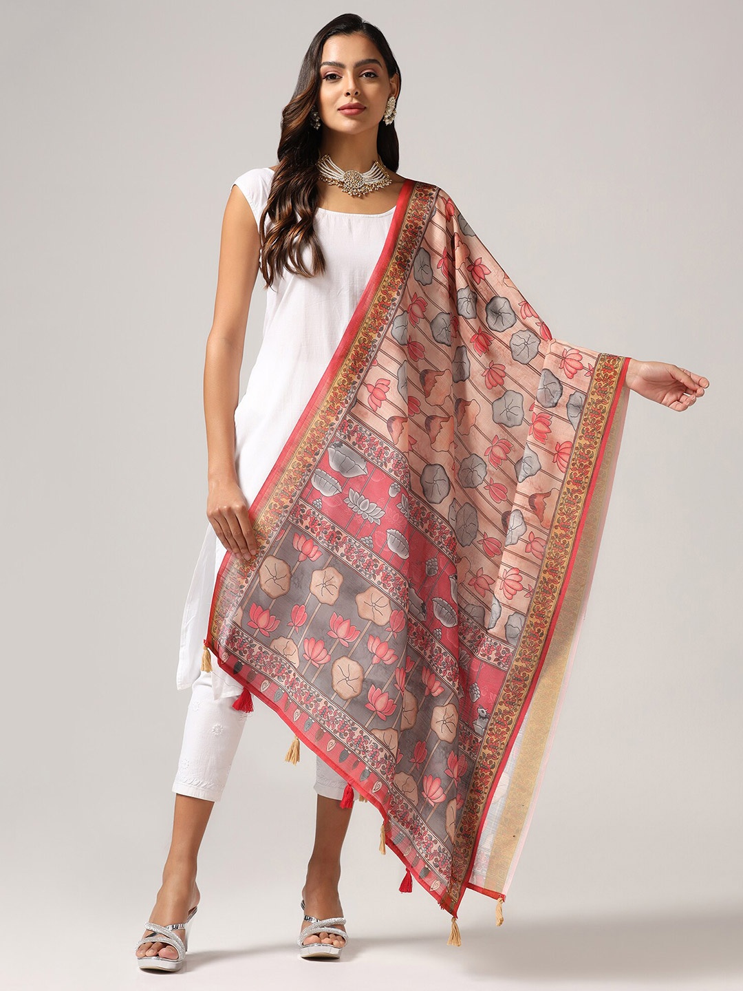 

Kaizen TEXO FAB Floral Printed Linen Kalamkari Dupatta, Red