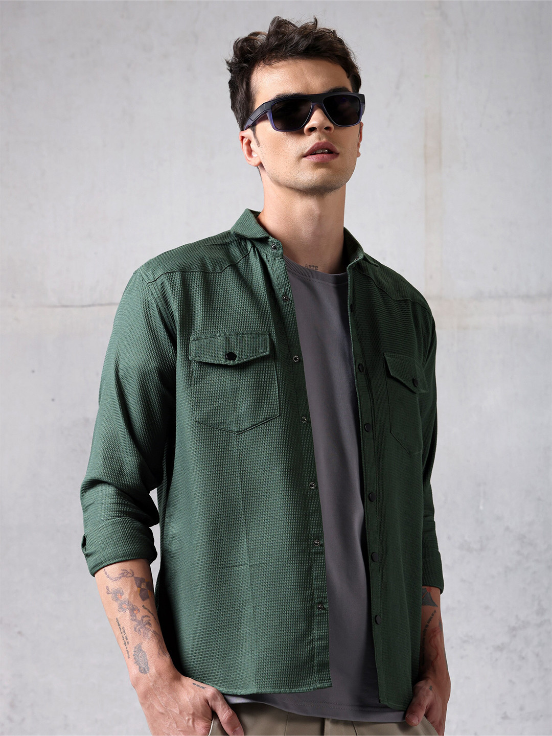 

Beyoung Spread Collar Cotton Casual Shirt, Green