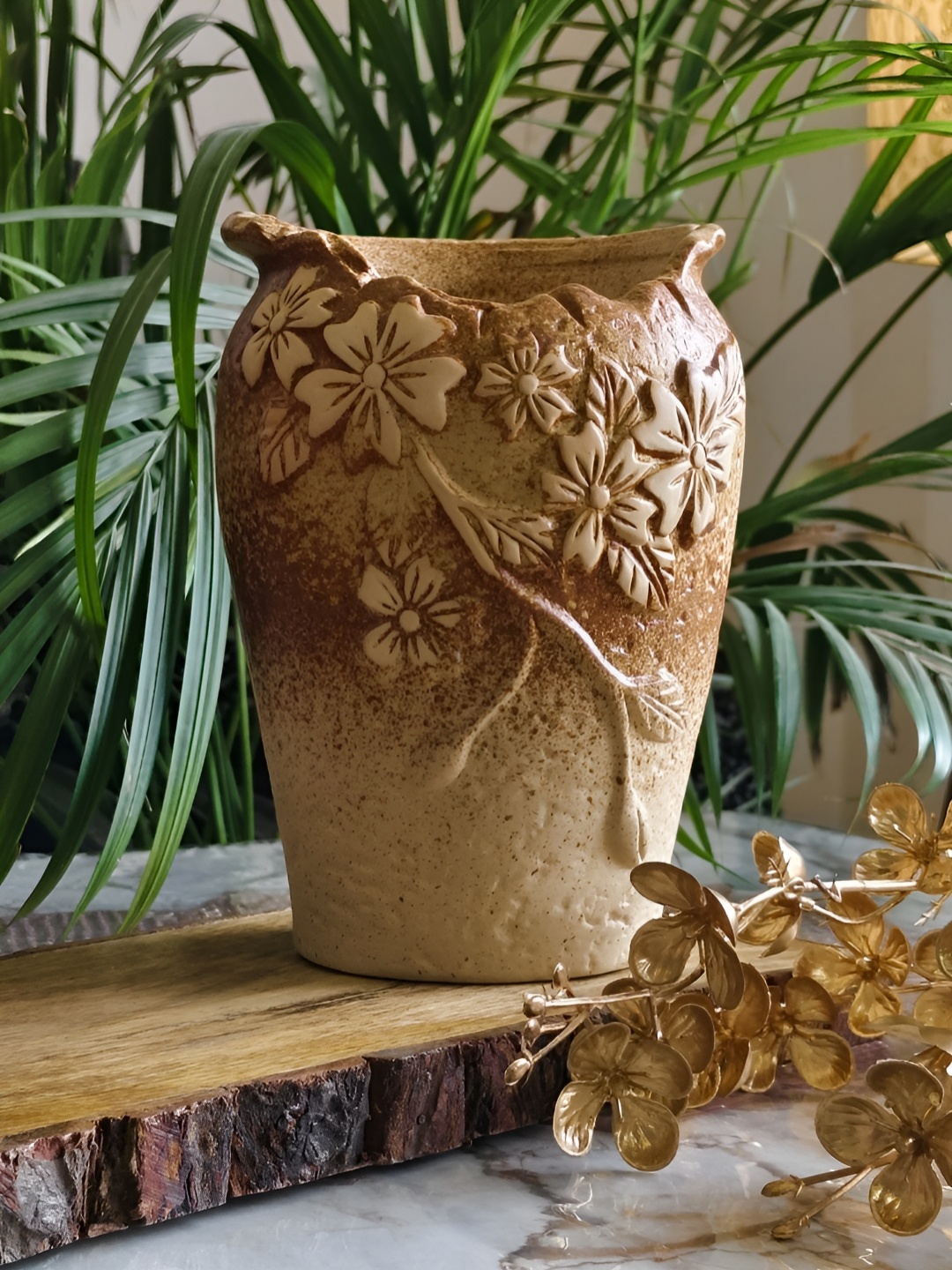

NIYARA Brown Floral Textured Ceramic Planter