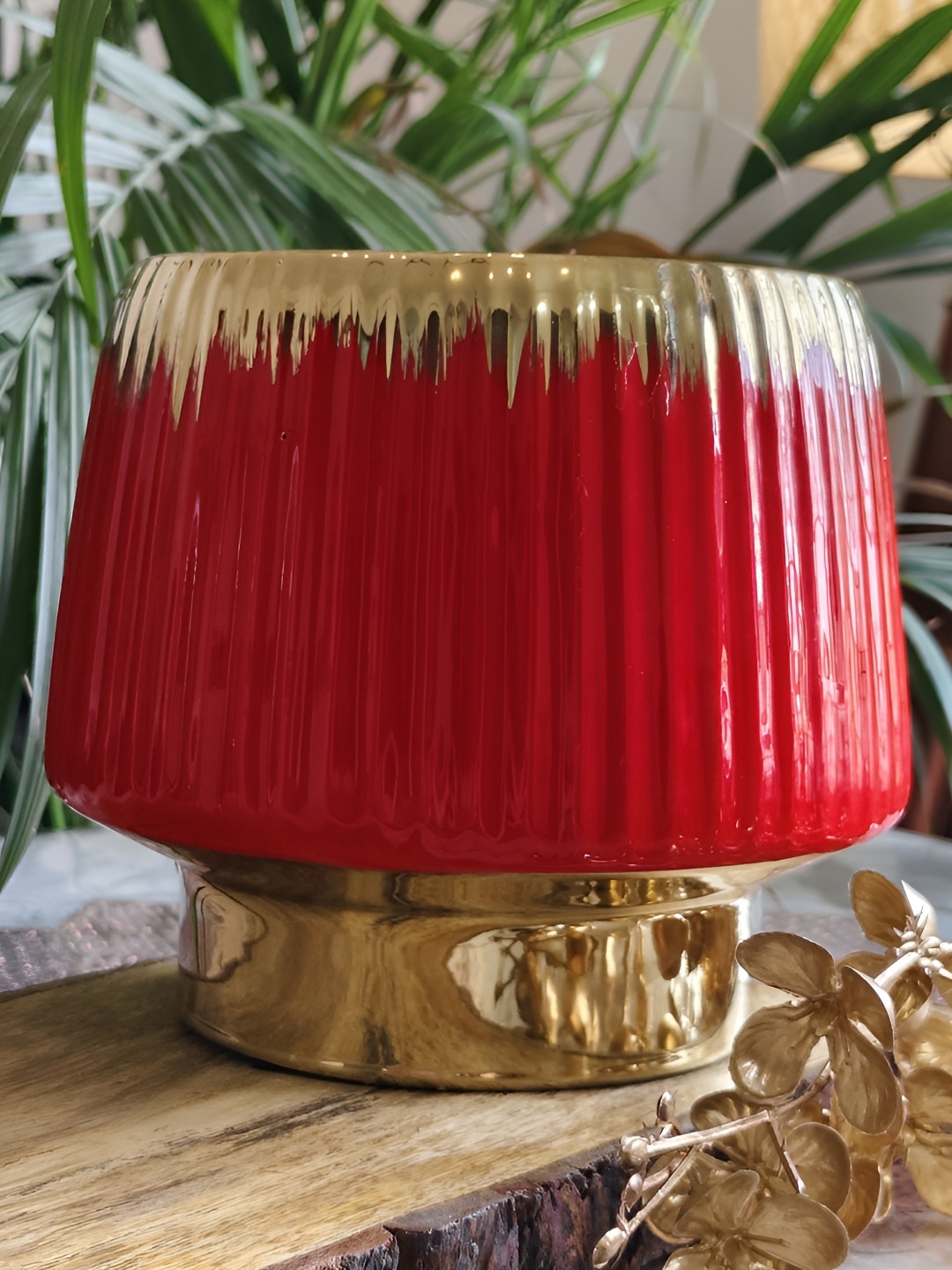 

NIYARA Red Textured Ceramic Planter