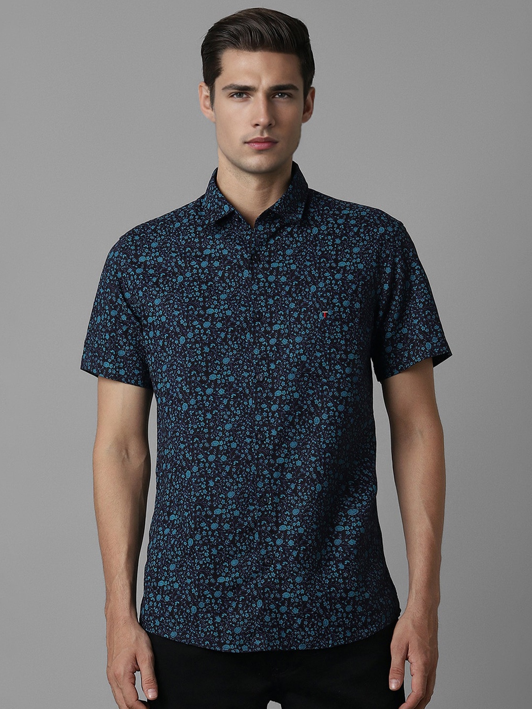 

Louis Philippe Sport Slim Fit Floral Printed Spread Collar Casual Shirt, Navy blue