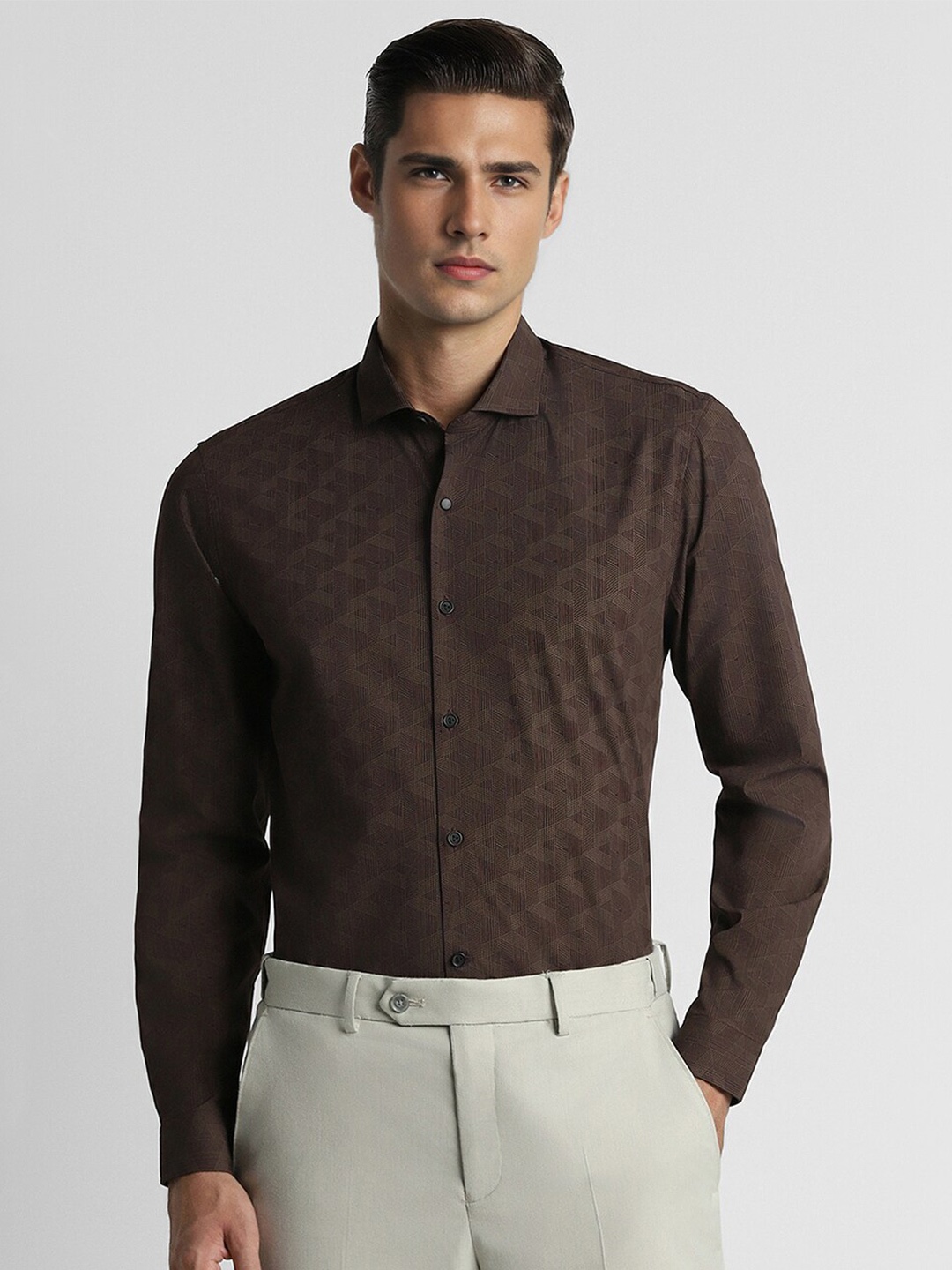 

Peter England Geometric Printed Slim Fit Pure Cotton Formal Shirt, Brown