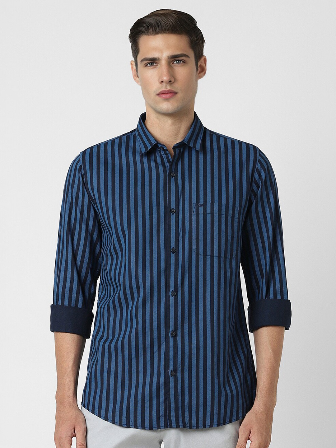 

Peter England Casuals Slim Fit Striped Pure Cotton Casual Shirt, Blue