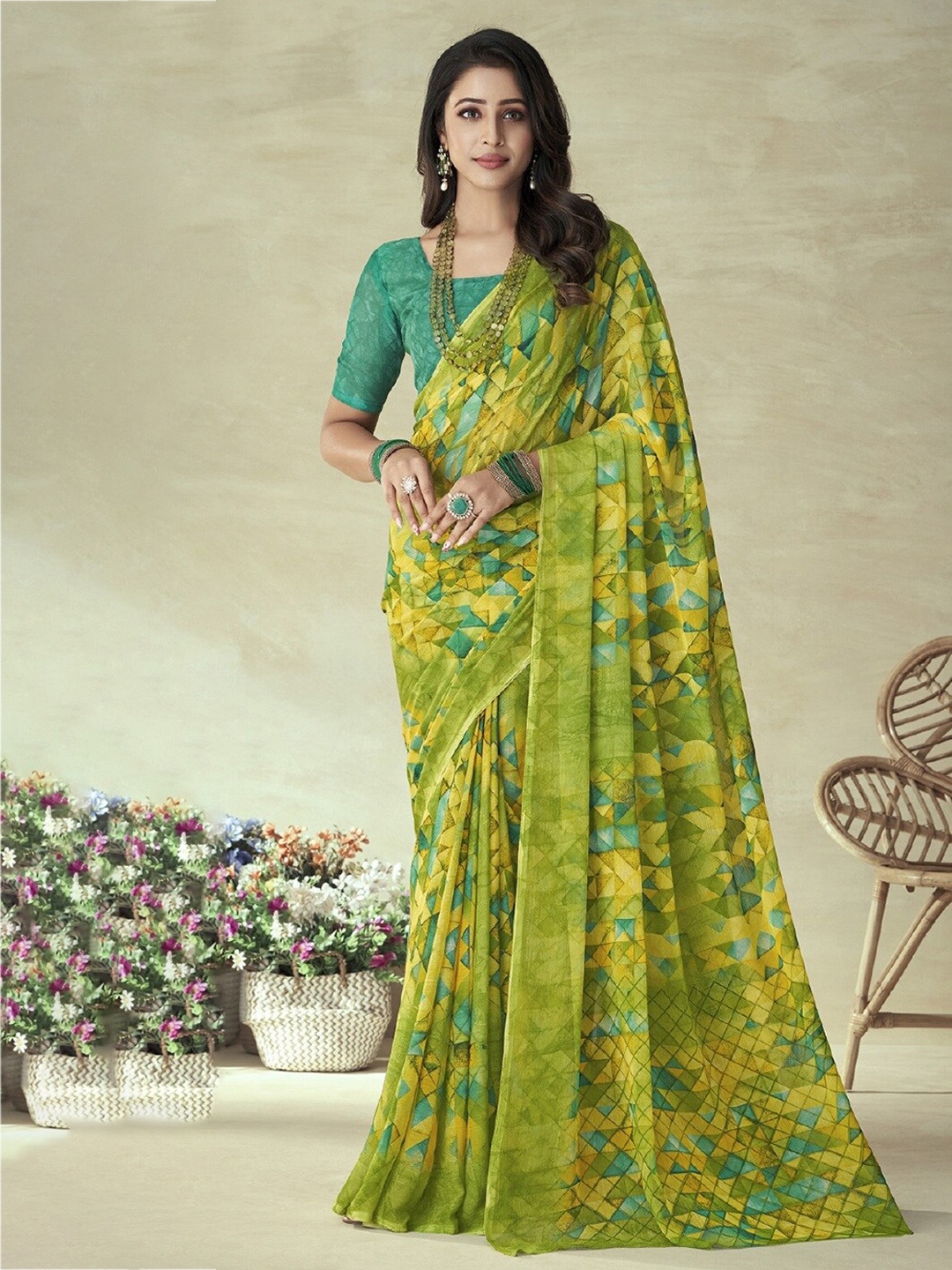 

Reboot Fashions Geometric Printed Pure Chiffon Saree, Green