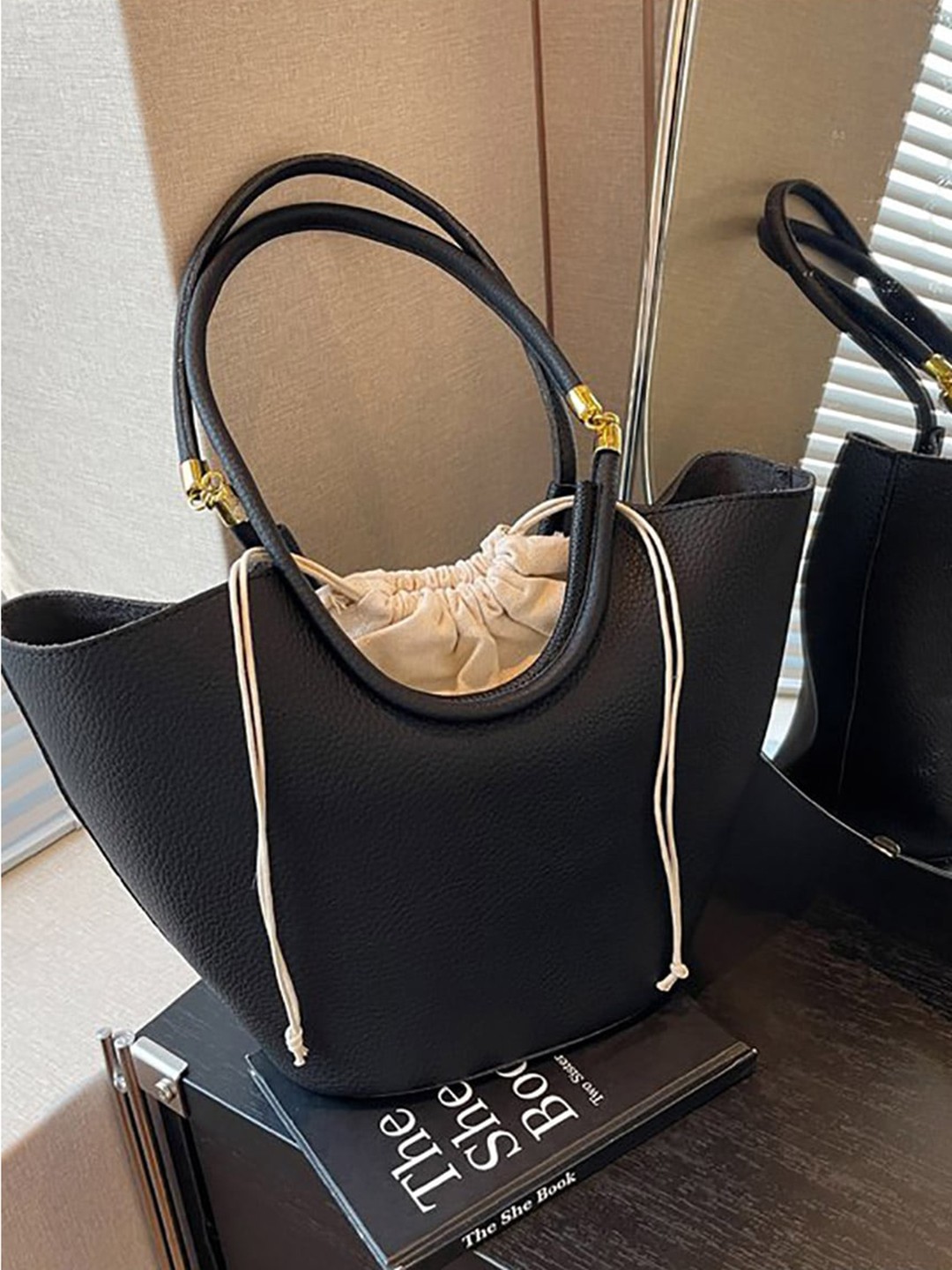 

Styli Women's Black Long Double Handle Shoulder Bag