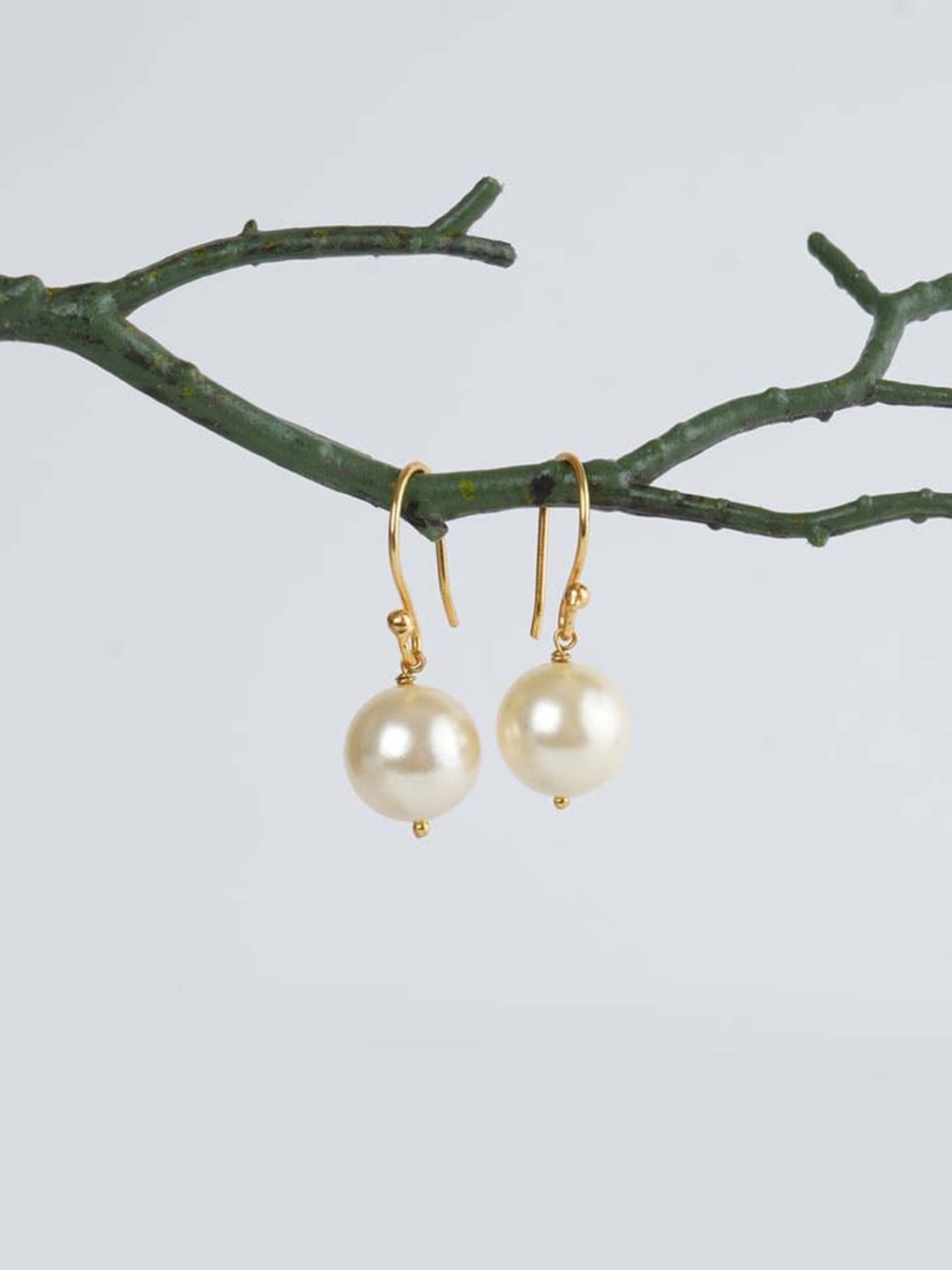 

Totapari Gold-Plated Pearl Drop Earrings, White