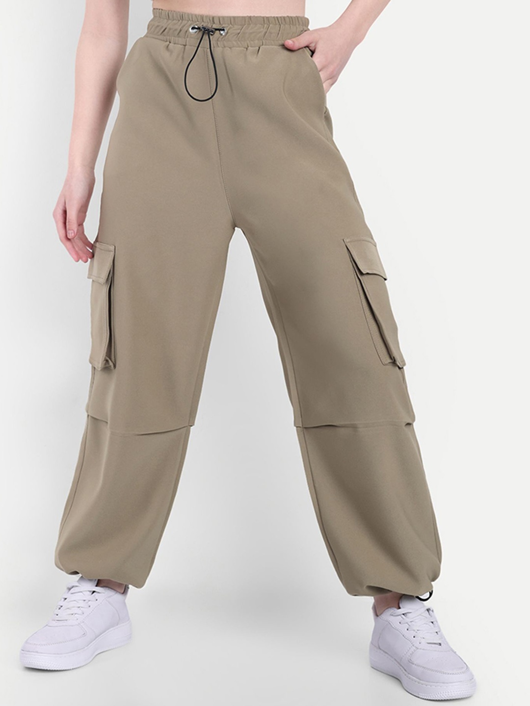 

BROADSTAR Women Loose Fit Parachute Trousers, Beige