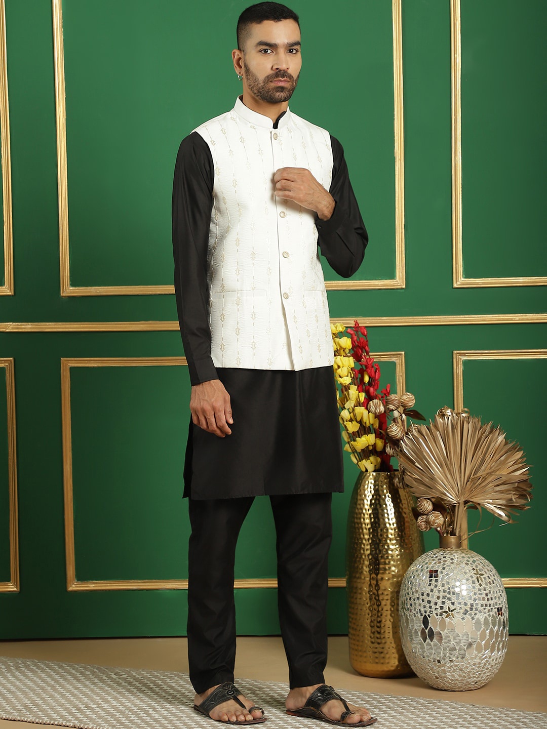 

Anouk Embroidered Regular Sequinned Kurta & Pyjamas, White