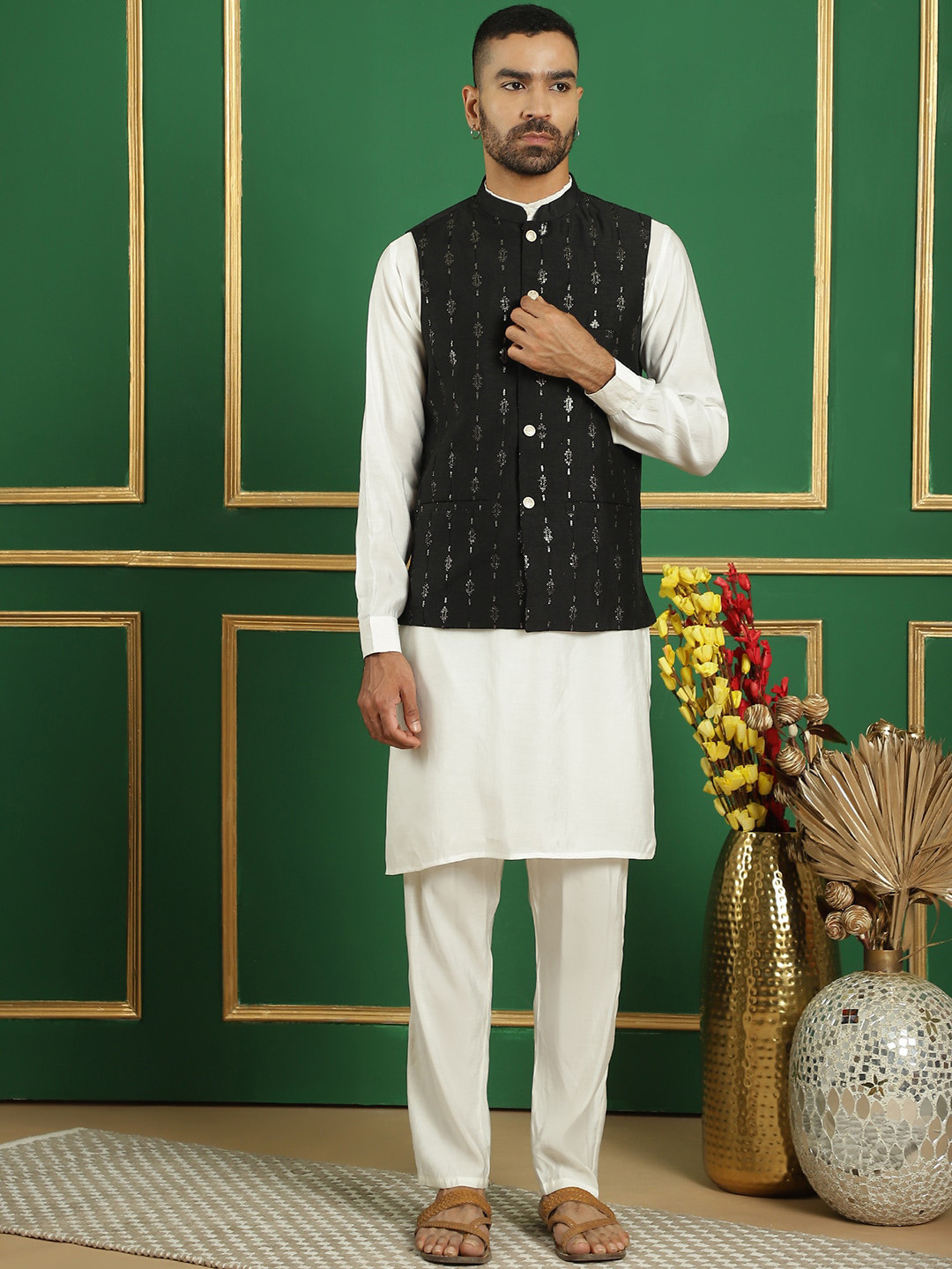 

Anouk Embroidered Mandarin Collar Long Sleeves Sequinned Kurta with Pyjamas, White