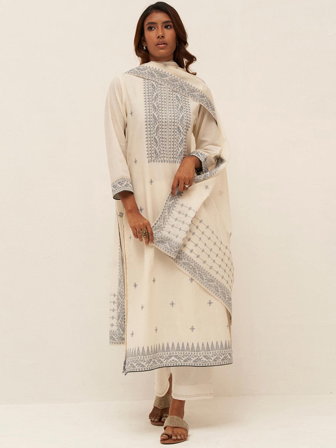 

Ganga Floral Regular Sequinned Pure Cotton Straight Kurta With Palazzos & Dupatta, Cream
