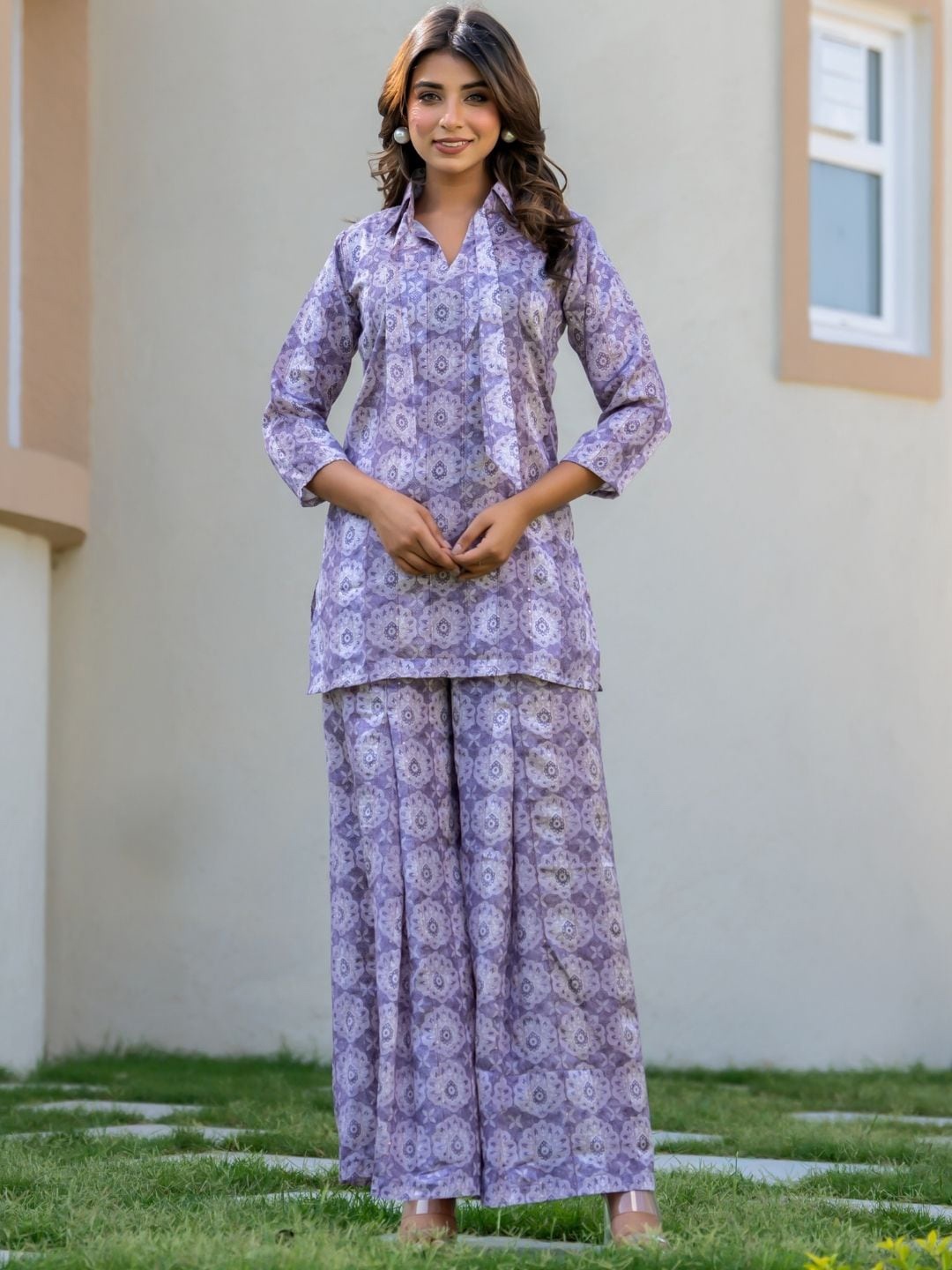 

HOUSE OF JAMOTI Printed Silk Three Quarter Sleeve Top And Palazzos, Purple