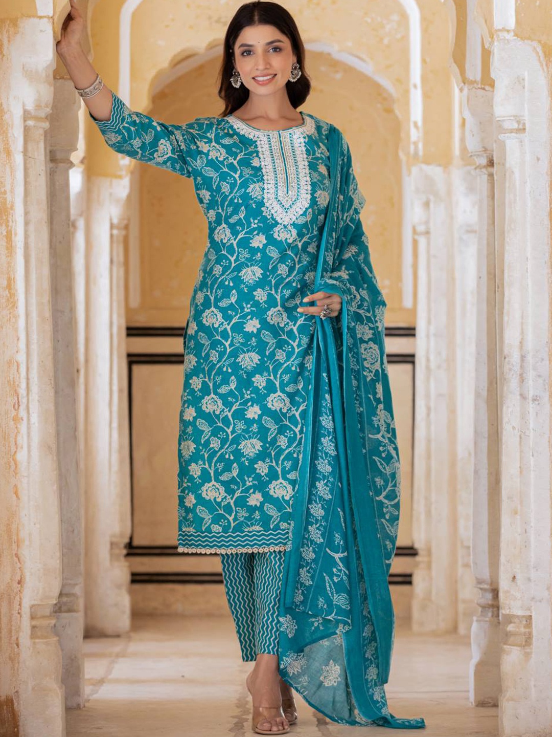

Varanga Floral Printed Regular Thread Work Kurta with Trouser & Dupatta, Blue