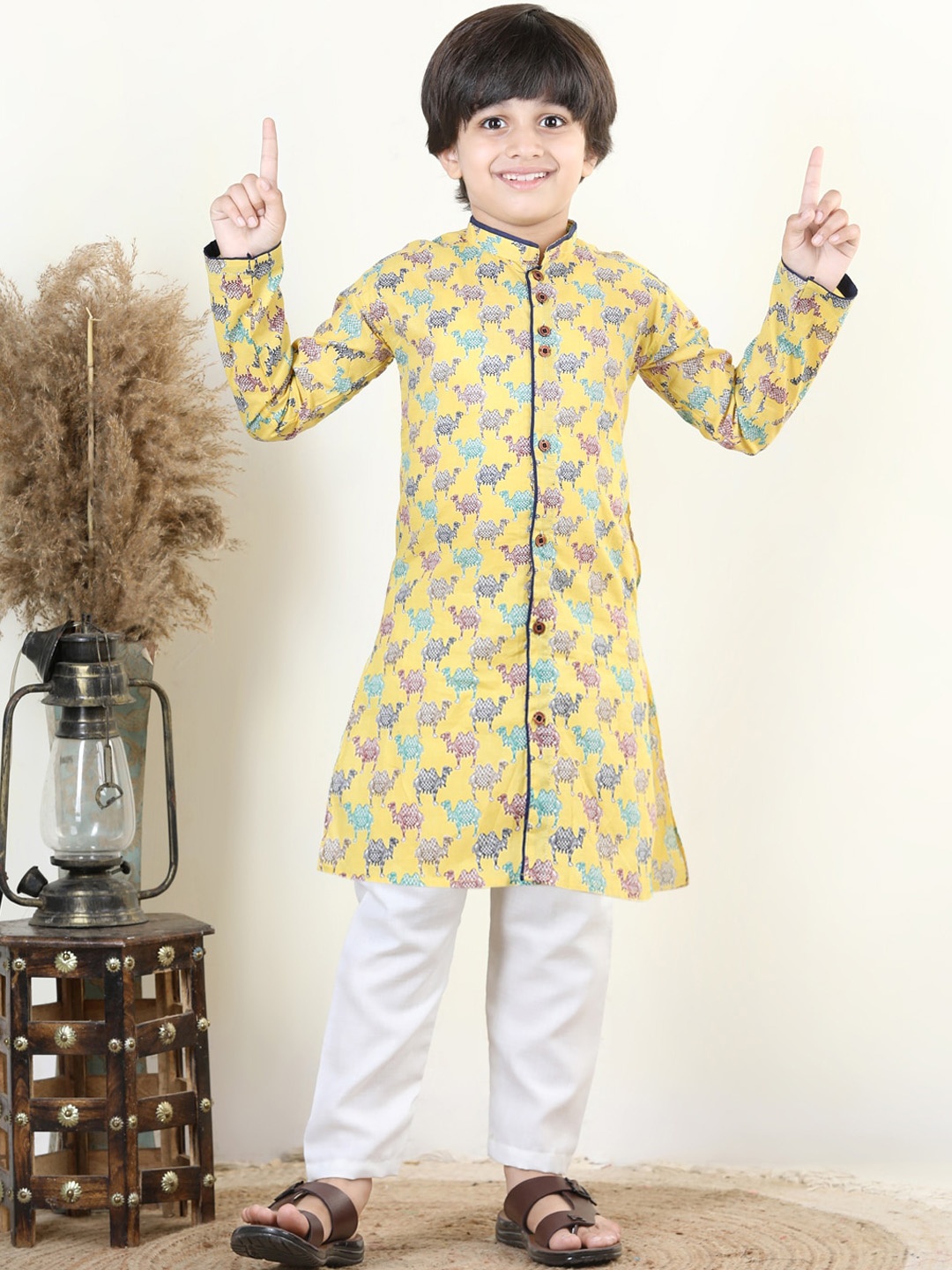 

Sangria Boys Printed Pure Cotton Straight Kurta With Pyjama, Yellow