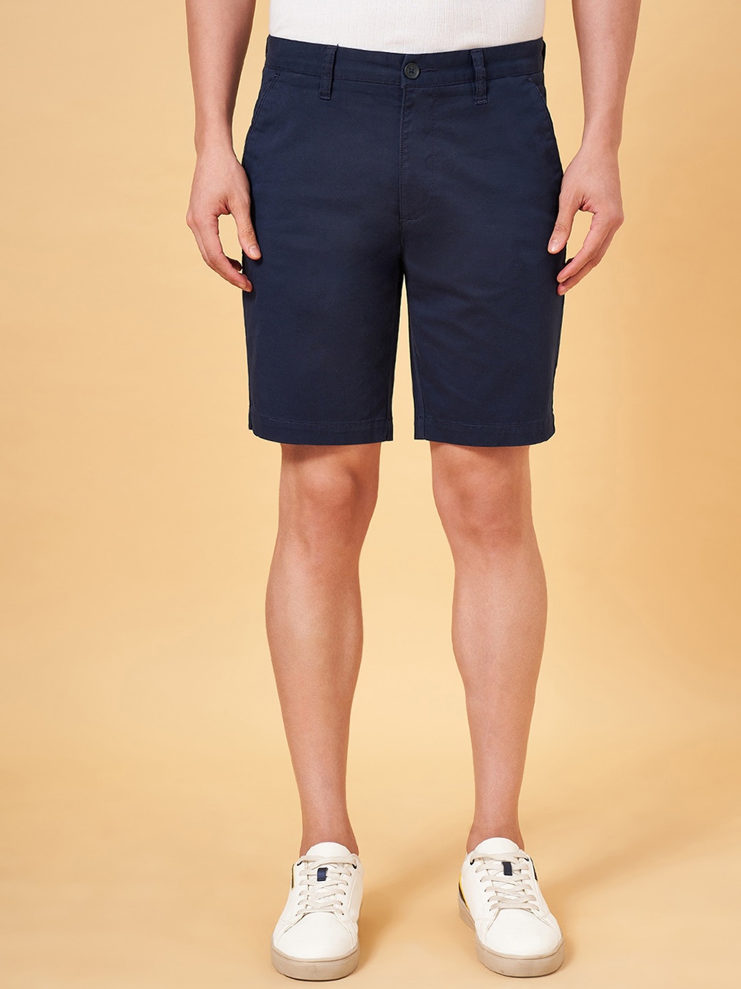 

BYFORD by Pantaloons Men Slim Fit Low-Rise Shorts, Navy blue