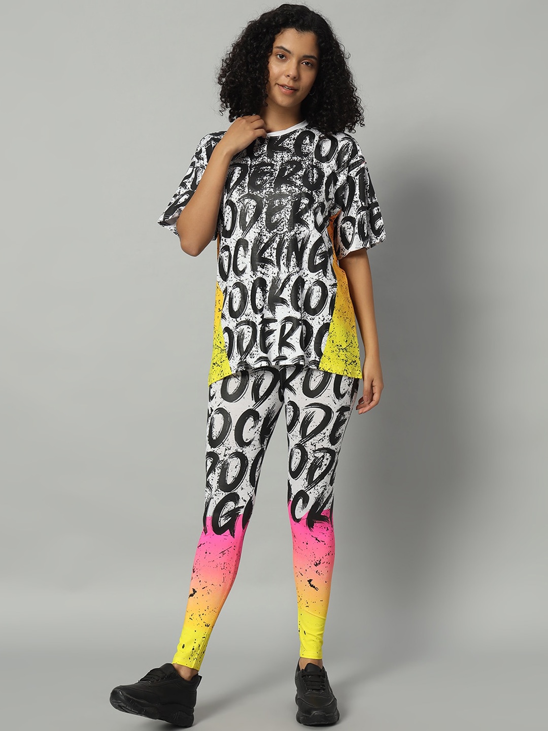 

NEWD Printed Top & Leggings Sports Co-Ords, White