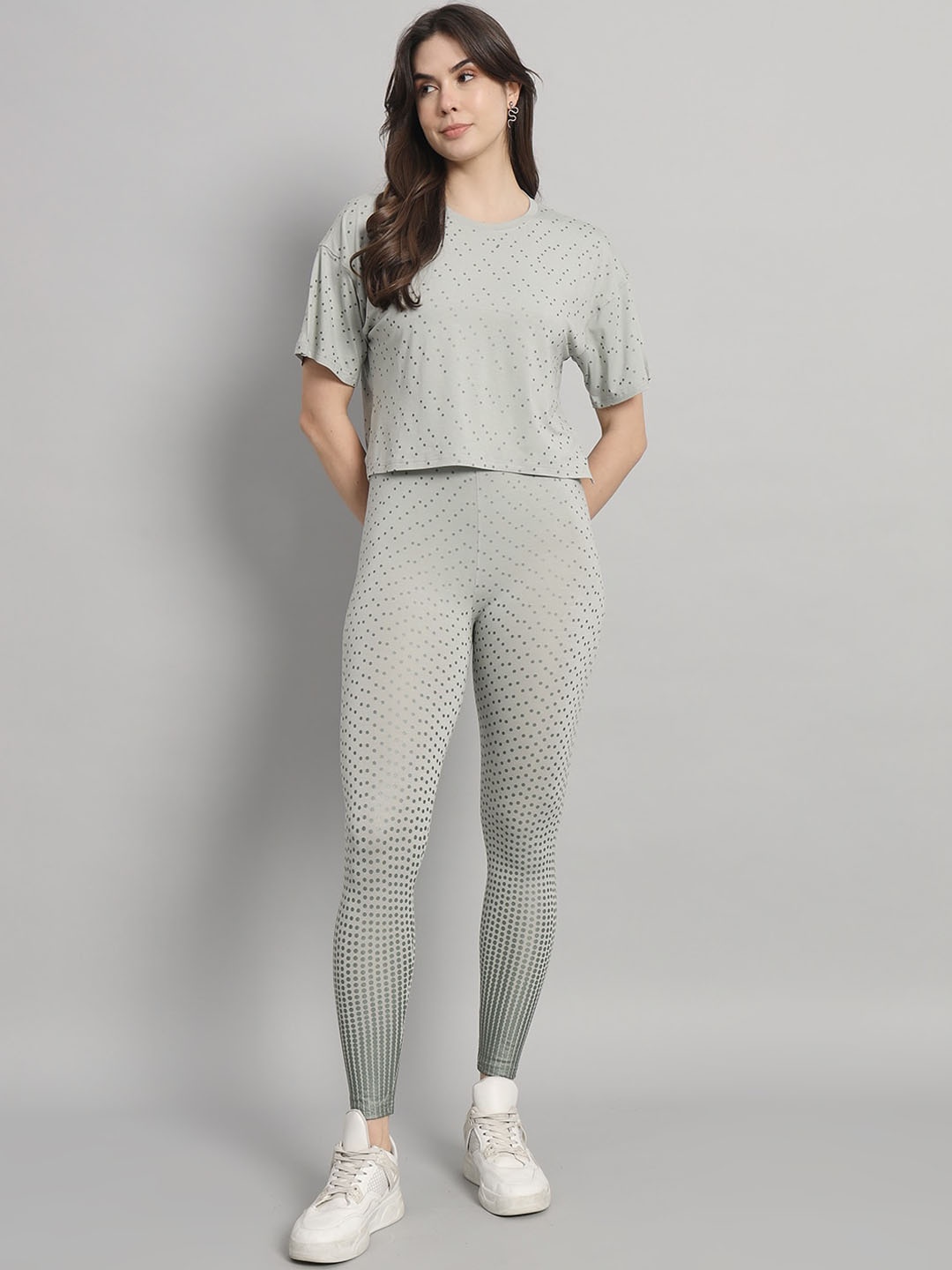 

NEWD Round Neck Short Sleeves Tracksuit, Green