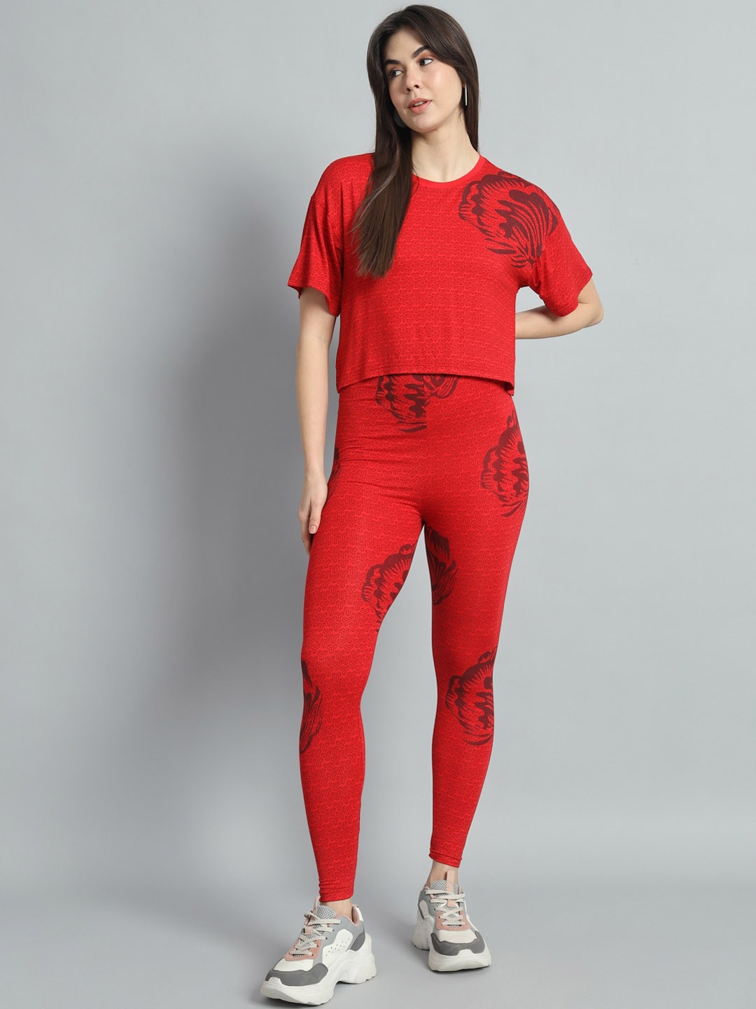 

NEWD Printed Top & Leggings Sports Co-Ords, Red