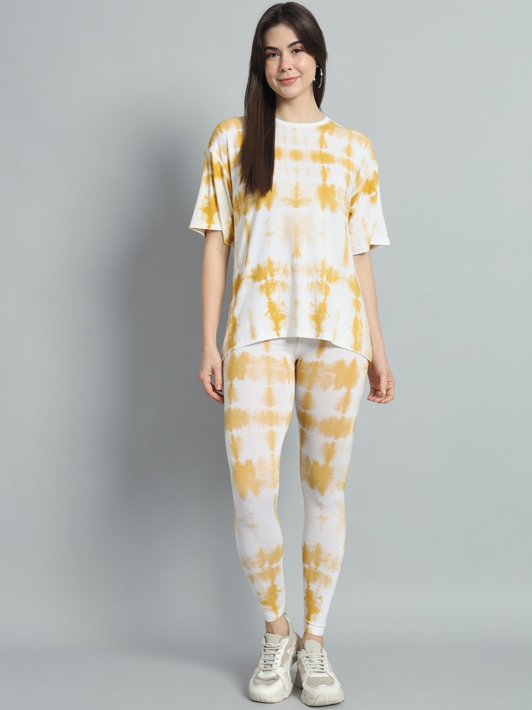 

NEWD Tie & Dye Round Neck Tracksuit, White
