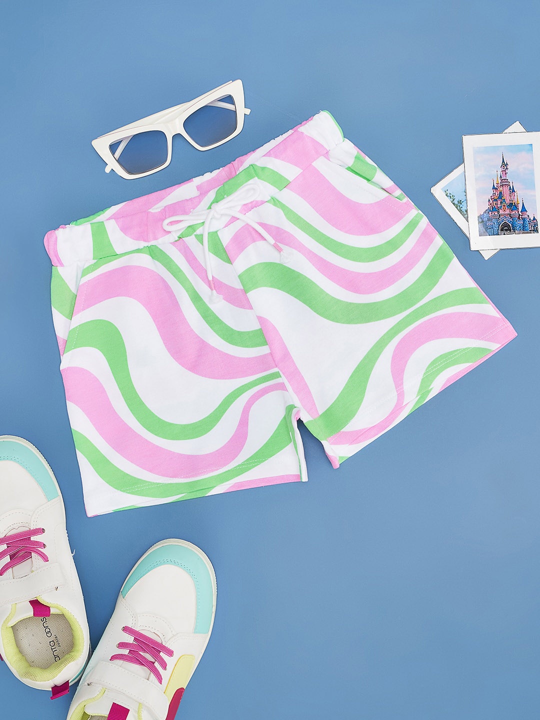 

Pantaloons Junior Girls Abstract Printed Mid-Rise Cotton Shorts, White