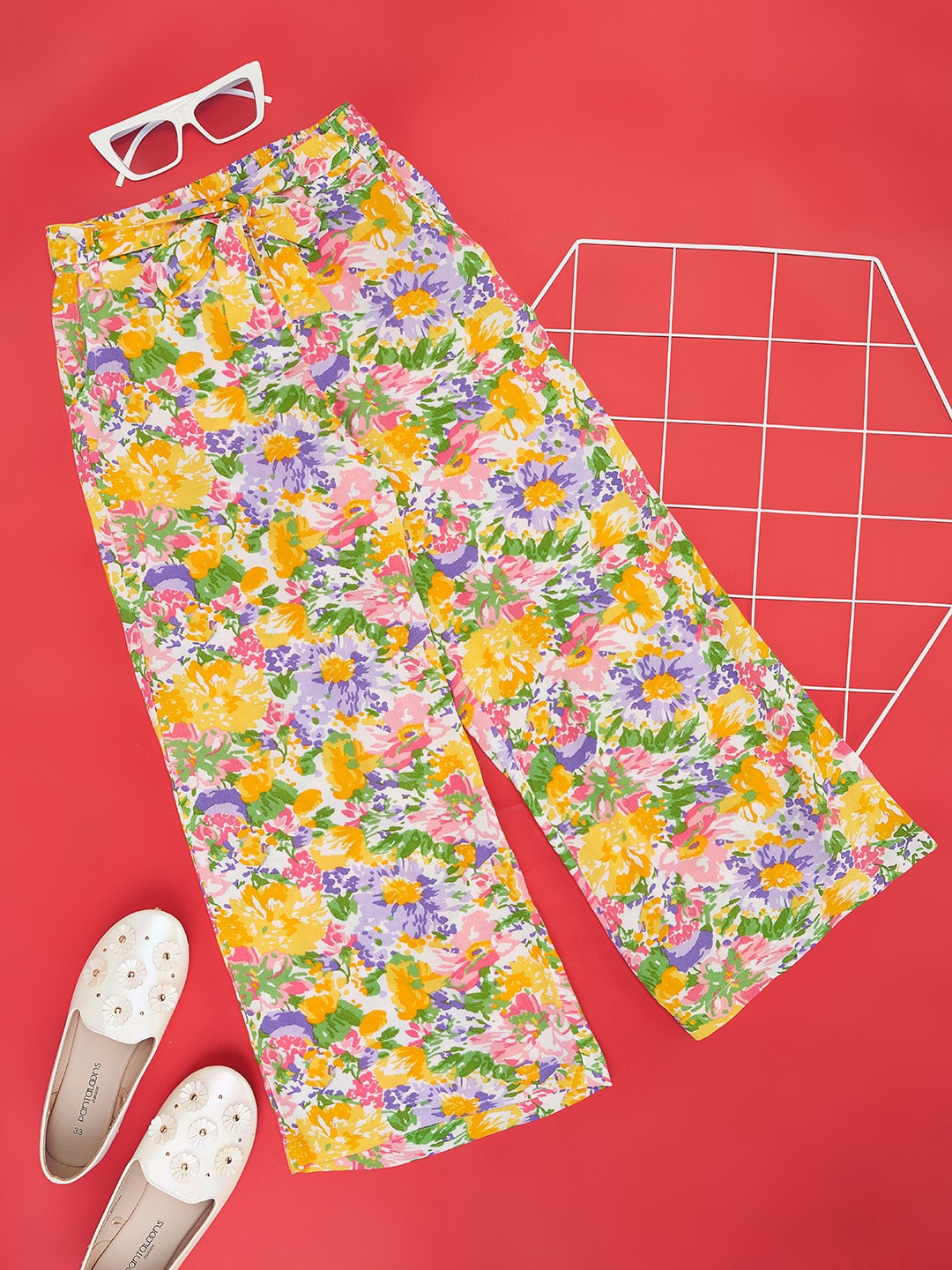 

Pantaloons Junior Girls Printed Mid-Rise Trousers, White