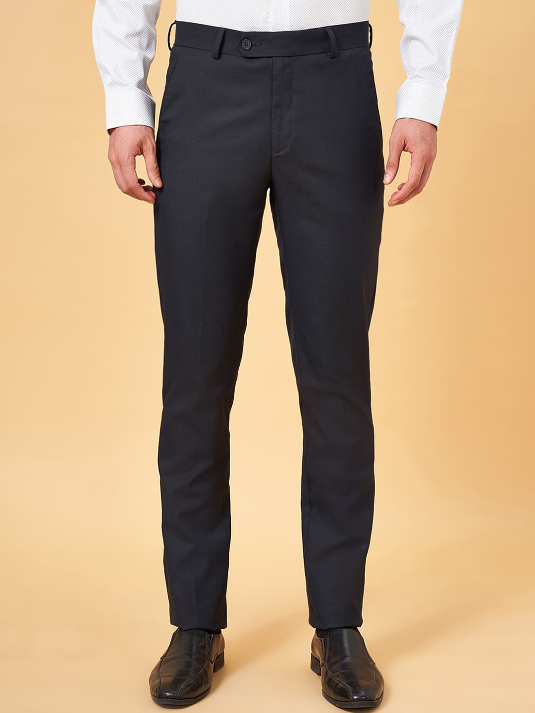 

Peregrine by Pantaloons Men Slim Fit Formal Trousers, Navy blue