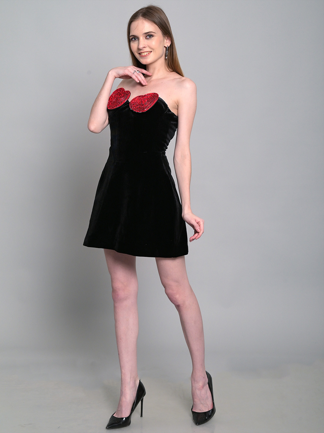 

GPLT-A BEAUTIFUL SOUL Off-Shoulder Velvet A-Line Mini Dress, Black