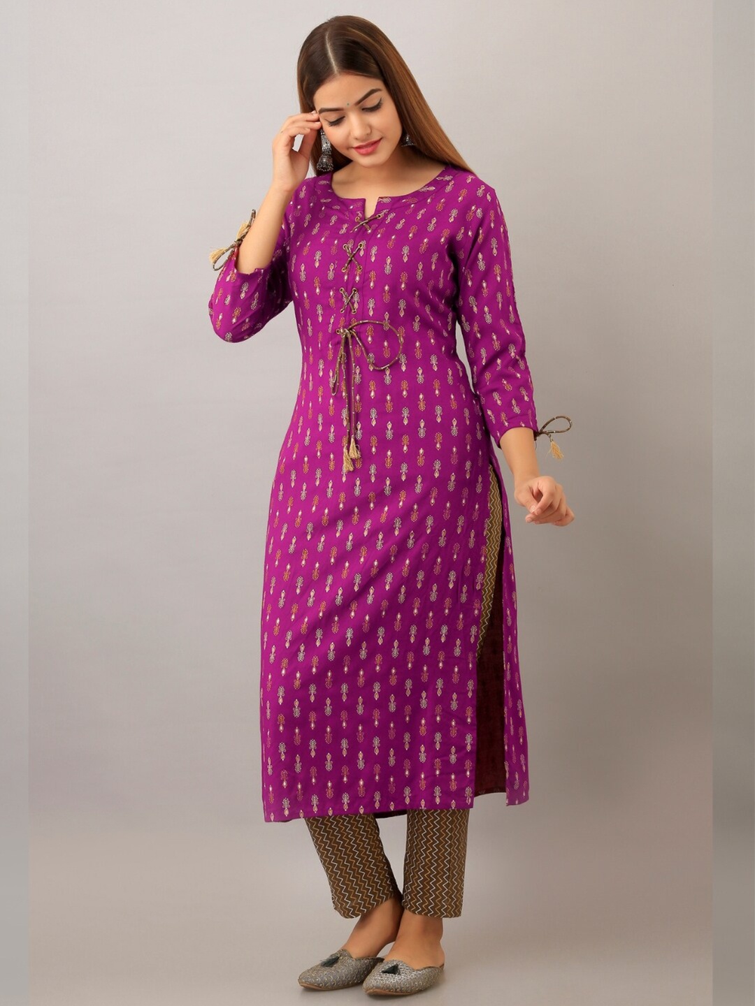 

ftDiva Ethnic Motifs Printed Straight Kurta, Purple