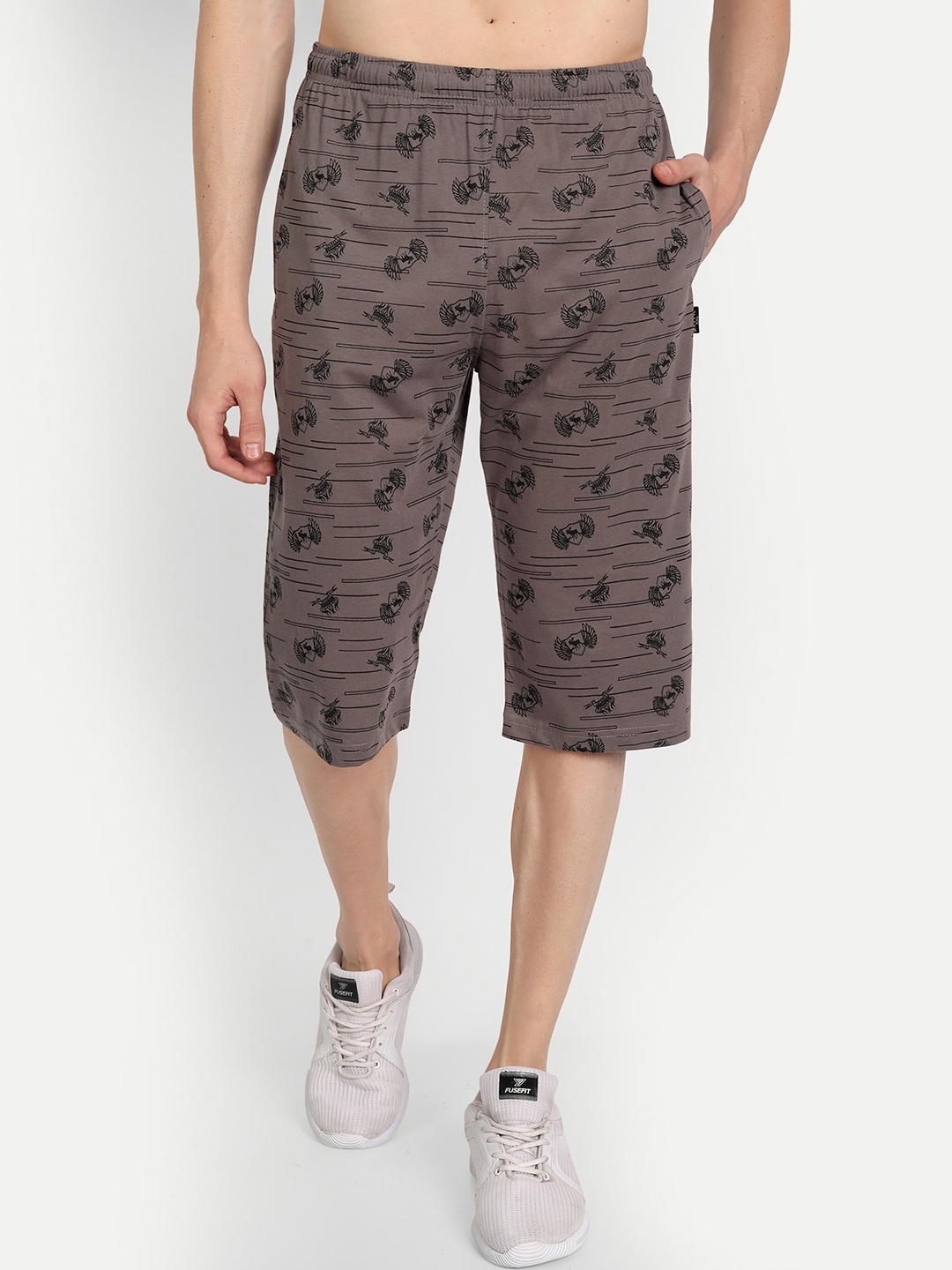 

ZEFFIT Men Conversational Printed Mid-Rise Cotton Knee Length Outdoor Shorts, Silver